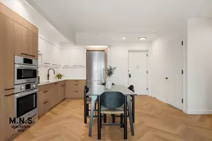 22-54 46th St, New York City, NY 11105 - Photo 3
