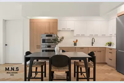 22-54 46th Street #504, New York City, NY 11105 - Photo 3