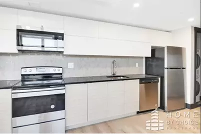 88 Linden Boulevard #8E, New York City, NY 11226 - Photo 3