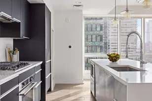 350 W 42nd St, New York City, NY 10036 - Photo 7
