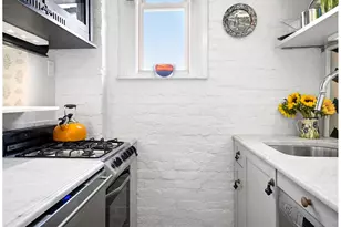 45-55 Pineapple St, New York City, NY 11201 - Photo 5