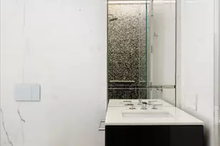 217 W 57th St, New York City, NY 10019 - Photo 17