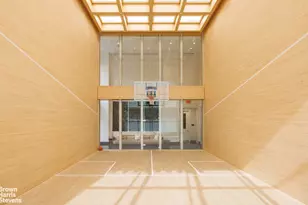 217 W 57th St, New York City, NY 10019 - Photo 27