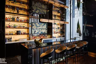 217 W 57th St, New York City, NY 10019 - Photo 37