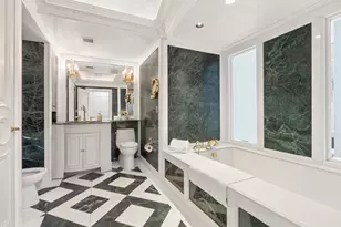 7 E 69th St, New York, NY 10021 - Photo 13