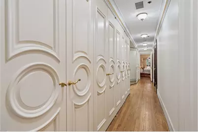 7 E 69th Street, New York, NY 10021 - Photo 11