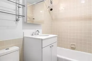 304 E 20th St, New York, NY 10003 - Photo 15