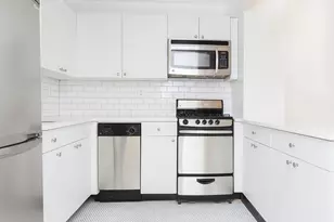 304 E 20th St, New York, NY 10003 - Photo 3