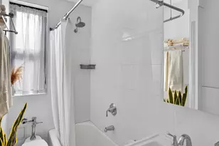 345 E 77th St, New York City, NY 10075 - Photo 9