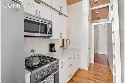 521 E 83rd Street #1W, New York, NY 10028 - Photo 3