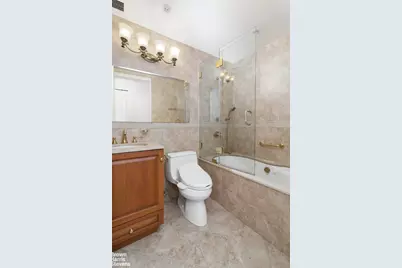 300 E 85th Street #1703, New York City, NY 10028 - Photo 21
