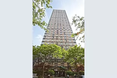 300 E 85th Street #1703, New York City, NY 10028 - Photo 11