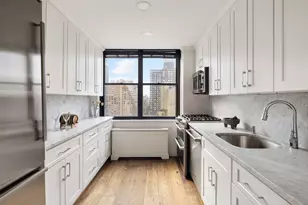 301 E 87th St, New York City, NY 10128 - Photo 3
