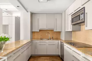 641 5th Ave, New York City, NY 10022 - Photo 15