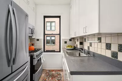 130 E 94th Street #9A, New York City, NY 10128 - Photo 5