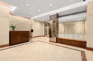 210 E 47th St, New York City, NY 10017 - Photo 13