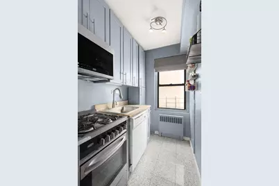 210 E 47th Street #9J, New York City, NY 10017 - Photo 5