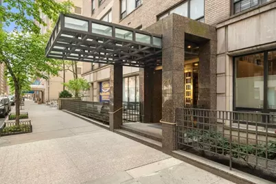 210 E 47th Street #9J, New York City, NY 10017 - Photo 15