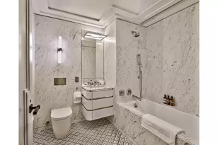 303 Park Ave, New York City, NY 10022 - Photo 3
