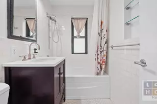 210 E Broadway, New York City, NY 10002 - Photo 17