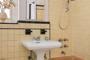 72-17 34th Ave, New York City, NY 11372 - Photo 9