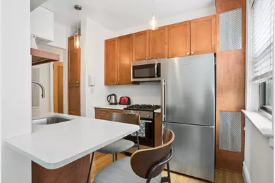 345 E 77th Street #5H, New York City, NY 10021 - Photo 3