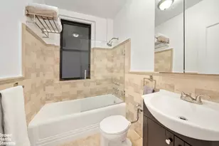 205 W 54th St, New York, NY 10019 - Photo 7