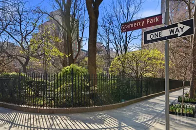 215 E 19th Street #2B, New York City, NY 10003 - Photo 17