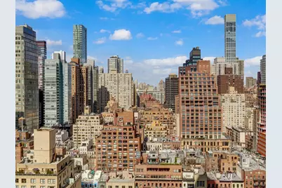 100 United Nations Plaza #24A, New York, NY 10017 - Photo 9