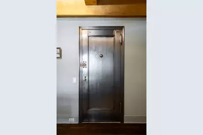 60 Gramercy Park N #17B, New York City, NY 10010 - Photo 11