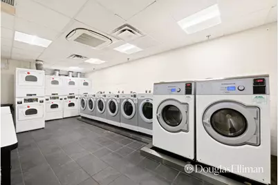 250 E 40th Street #3C, New York, NY 10016 - Photo 11