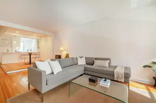 310 W 55th St, New York City, NY 10019 - Photo 3