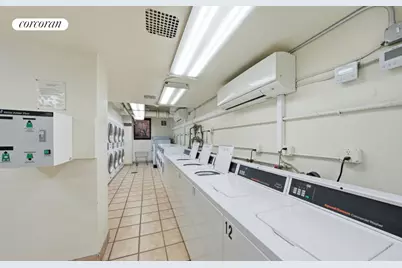 320 E 42nd Street #2117, New York City, NY 10017 - Photo 5