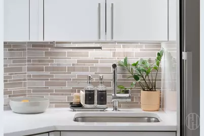 300 E 40th Street #11L, New York City, NY 10016 - Photo 1
