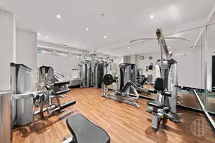 300 E 40th St, New York City, NY 10016 - Photo 15
