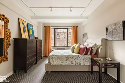 120 E 79th Street #5D, New York, NY 10075 - Photo 3