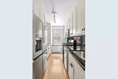 75 E End Avenue #5D, New York, NY 10028 - Photo 3