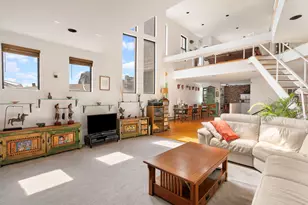 16 Clifford Pl, New York City, NY 11222 - Photo 3