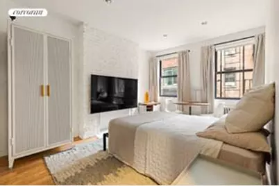 113 1/2 W 15th Street #2E, New York City, NY 10011 - Photo 1