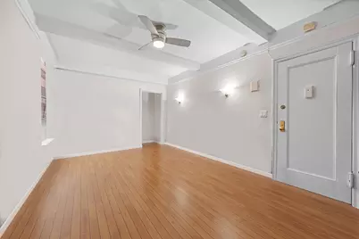 325 W 45th Street #403, New York City, NY 10036 - Photo 3