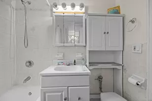 325 W 45th St, New York, NY 10036 - Photo 5