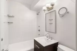 10 W 15th St, New York, NY 10011 - Photo 7