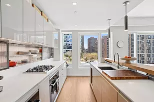 202 Broome St, New York City, NY 10002 - Photo 5