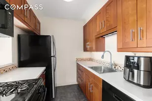 231 E 110th St, New York, NY 10029 - Photo 7