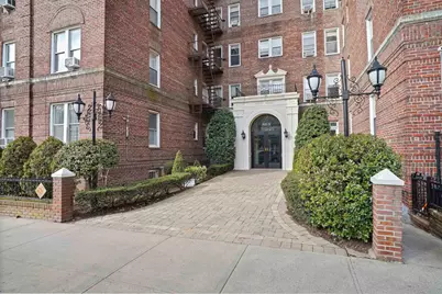 868 E 7th Street #3H, New York City, NY 11230 - Photo 1