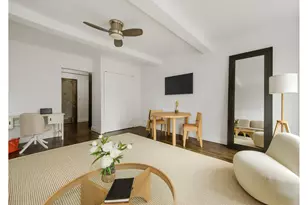 410 W 24th St, New York City, NY 10011 - Photo 3