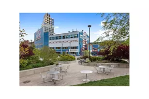 410 W 24th St, New York City, NY 10011 - Photo 23