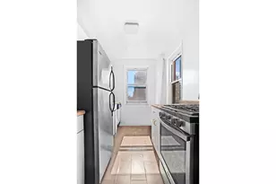 200 E 84th St, New York City, NY 10028 - Photo 3