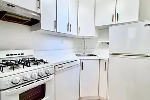 30 Monroe Pl, Brooklyn, NY 11201 - Photo 3