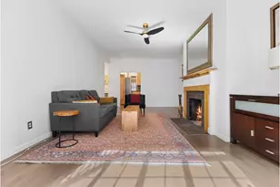 333 E 41st St, New York City, NY 10017 - Photo 3